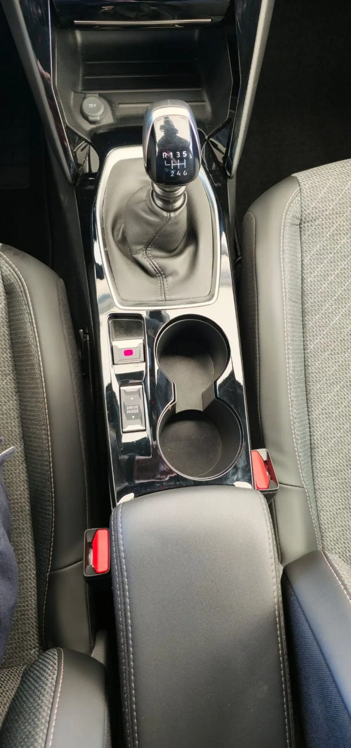 Peugeot 2008 usata a Firenze (13)
