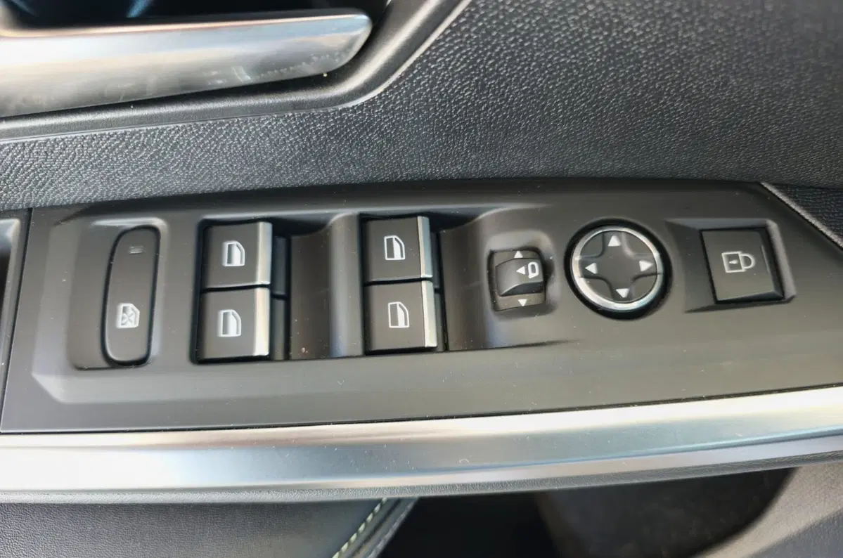 Peugeot 3008 usata a Firenze (18)