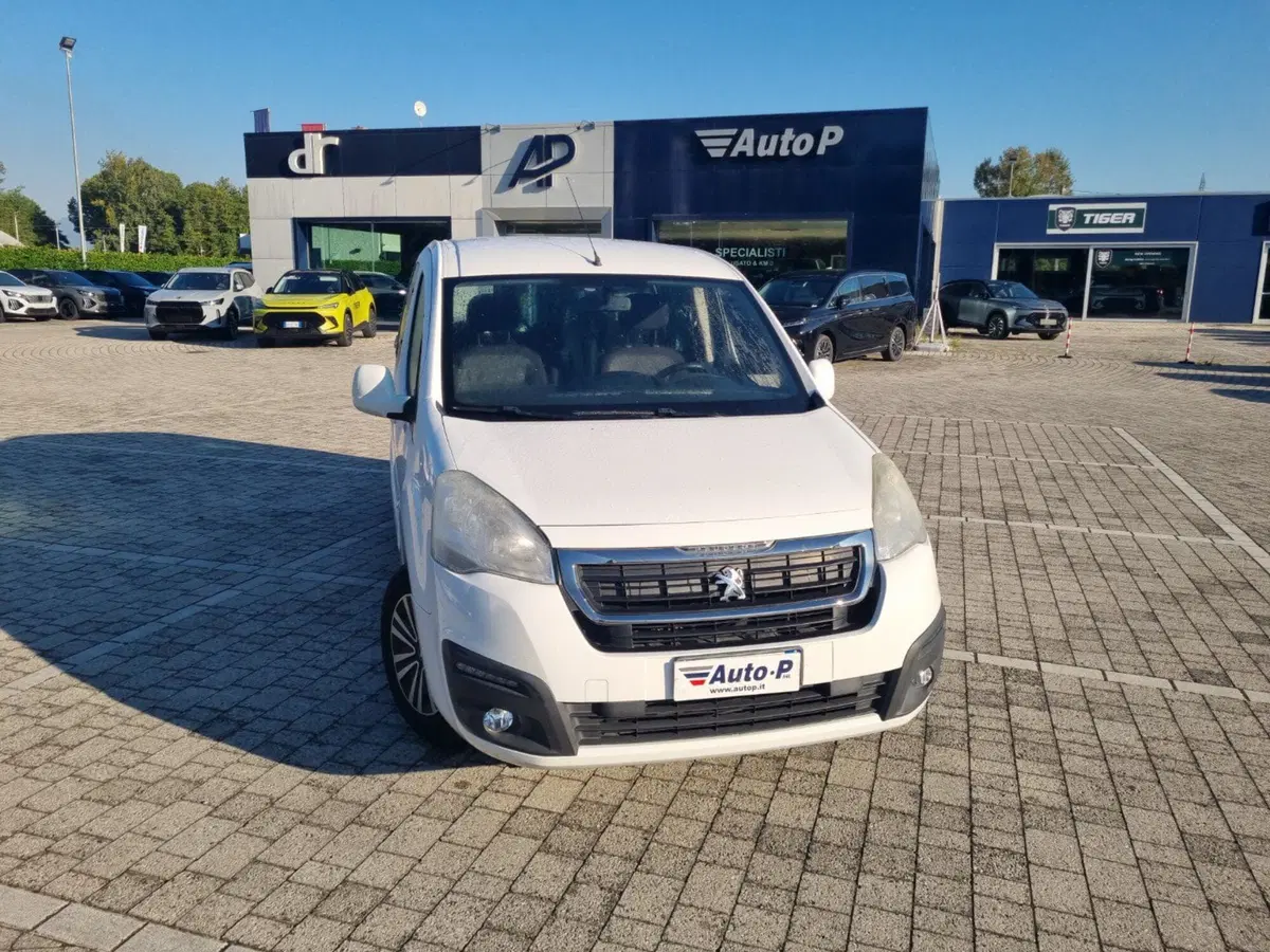 Peugeot Partner usata a Lucca