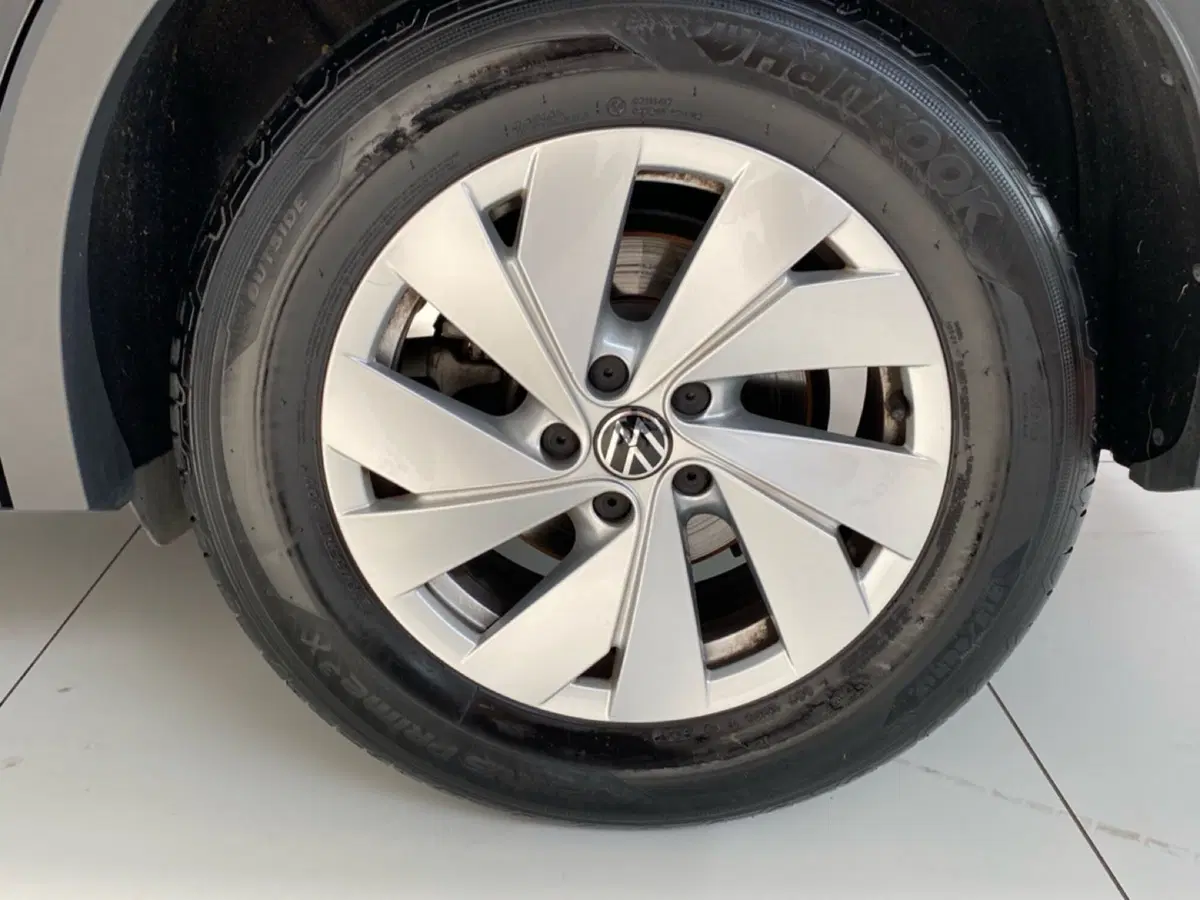 Volkswagen Tiguan usata a Lodi (11)