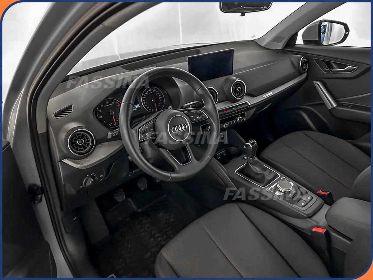 Audi Q2 usata a Milano (9)