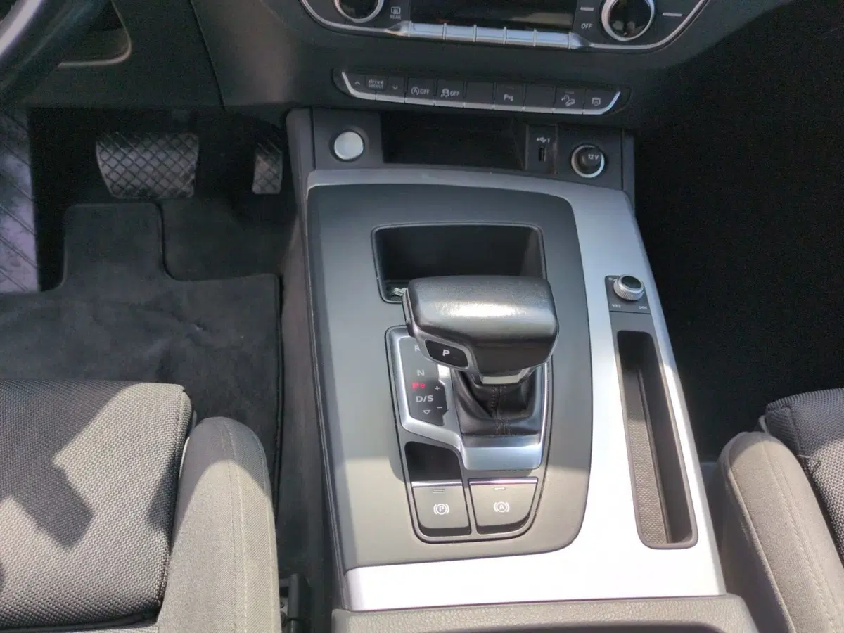 Audi Q4 Sportback usata a Agrigento (10)
