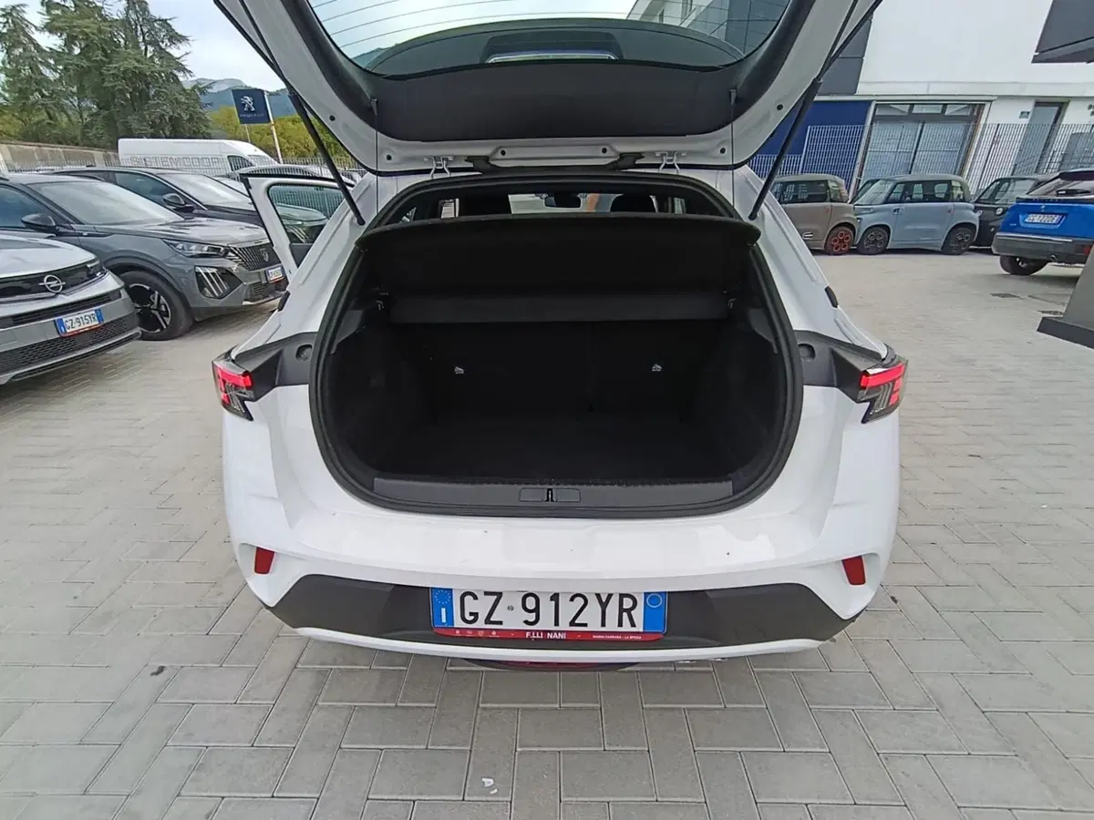Opel Mokka nuova a Massa-Carrara (14)