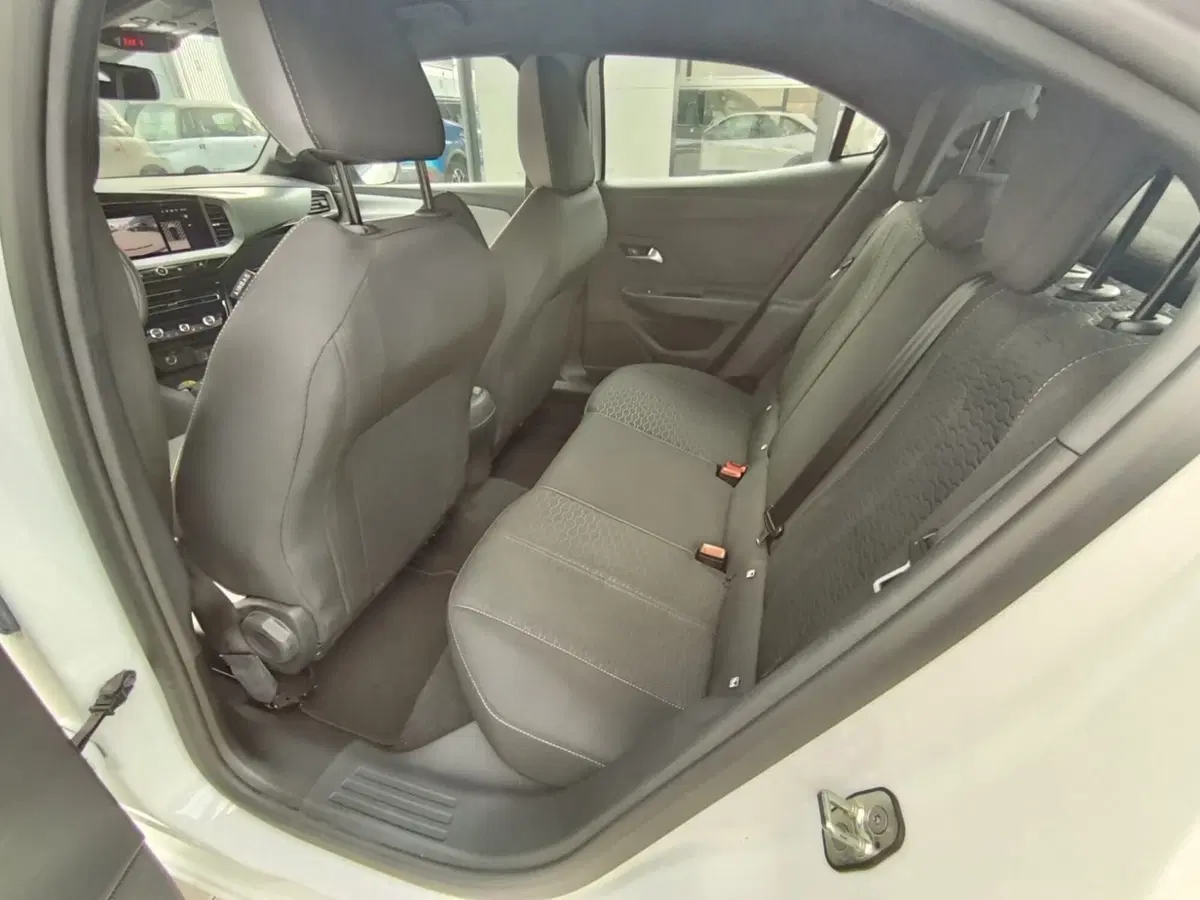 Opel Mokka nuova a Massa-Carrara (15)