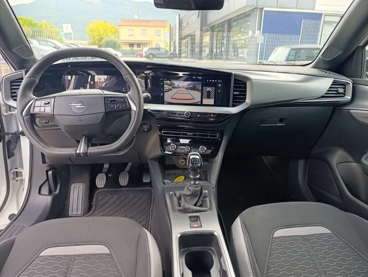 Opel Mokka nuova a Massa-Carrara (6)