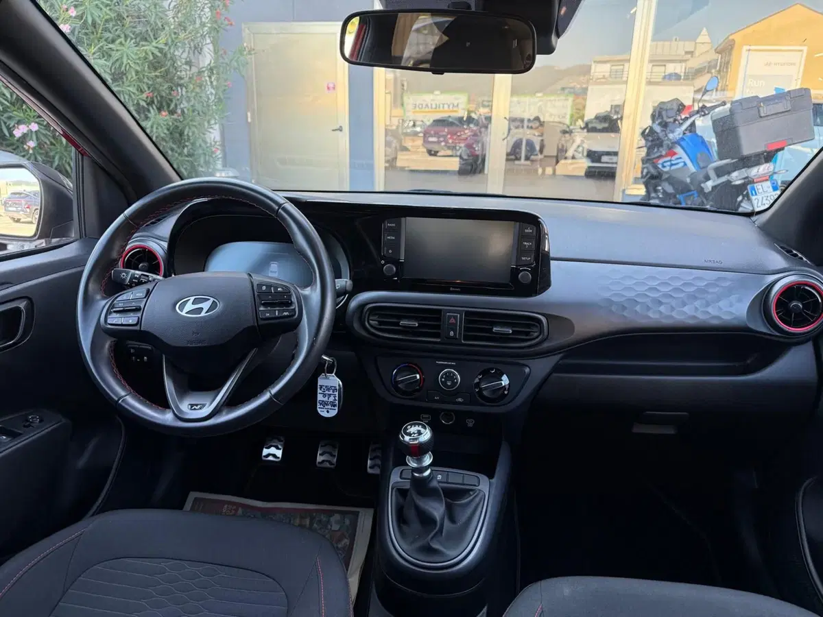 Hyundai i10 usata a Massa-Carrara (6)