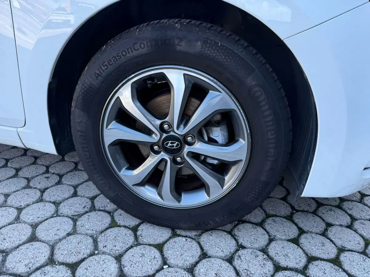 Hyundai i20 usata a Massa-Carrara (12)