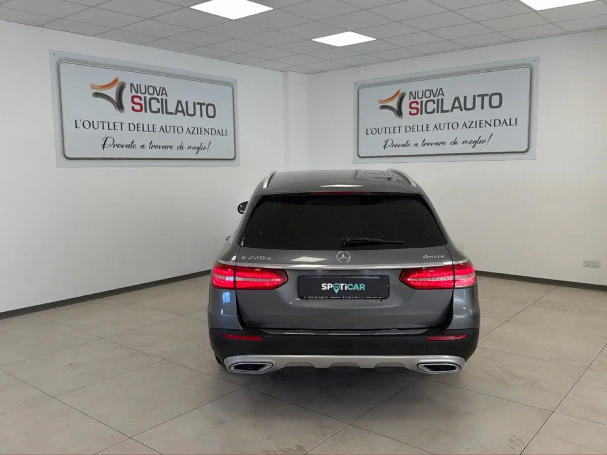 Mercedes-Benz Classe E Station Wagon usata a Palermo (17)