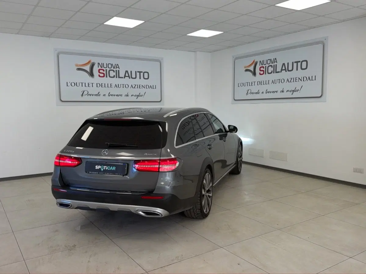 Mercedes-Benz Classe E Station Wagon usata a Palermo (18)