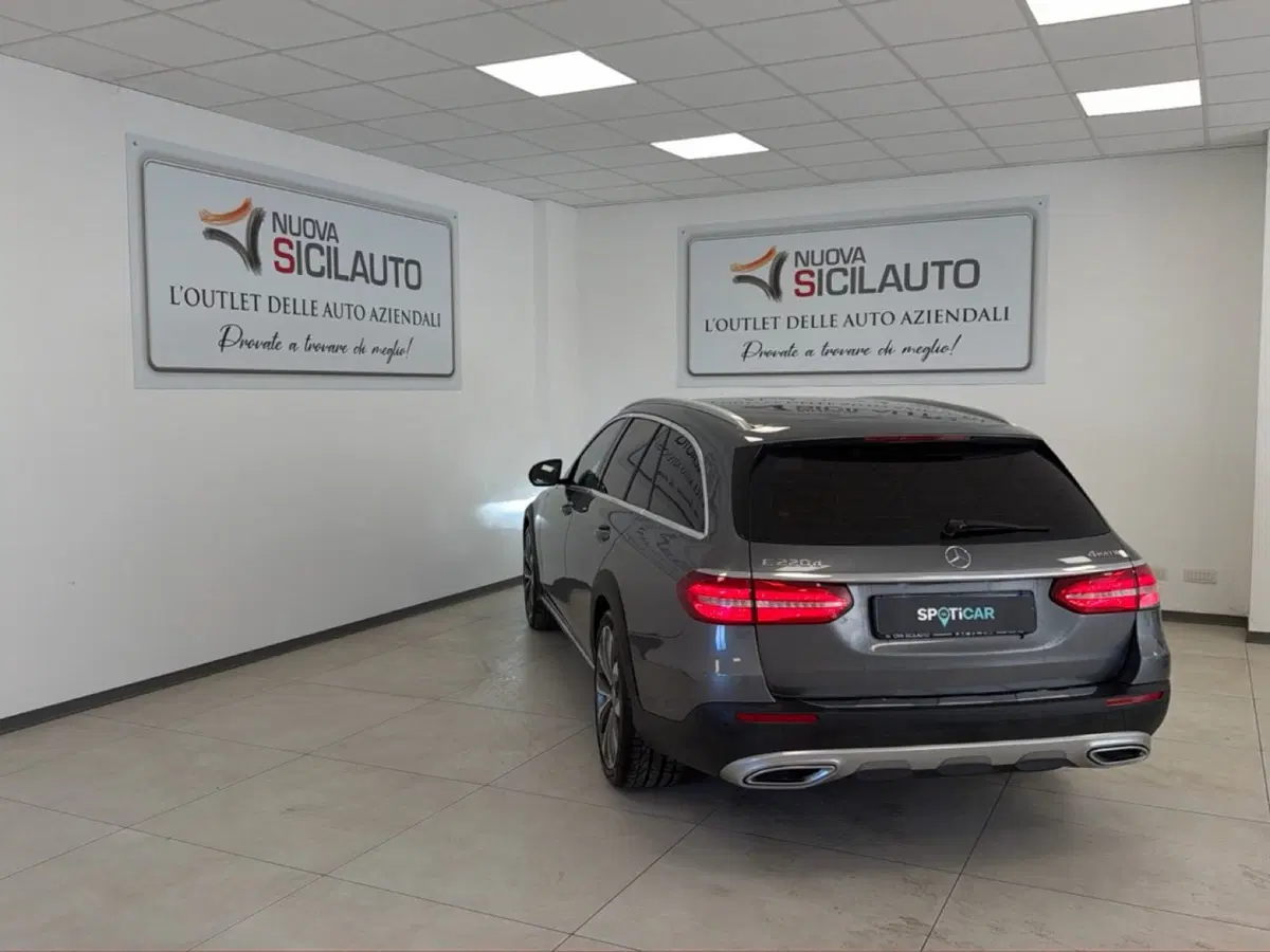 Mercedes-Benz Classe E Station Wagon usata a Palermo (19)