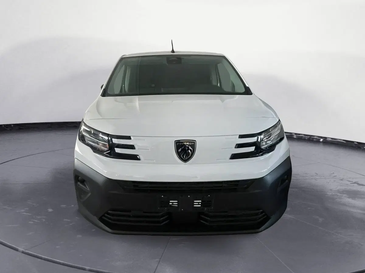 Peugeot Partner Furgone nuova a Catania (3)