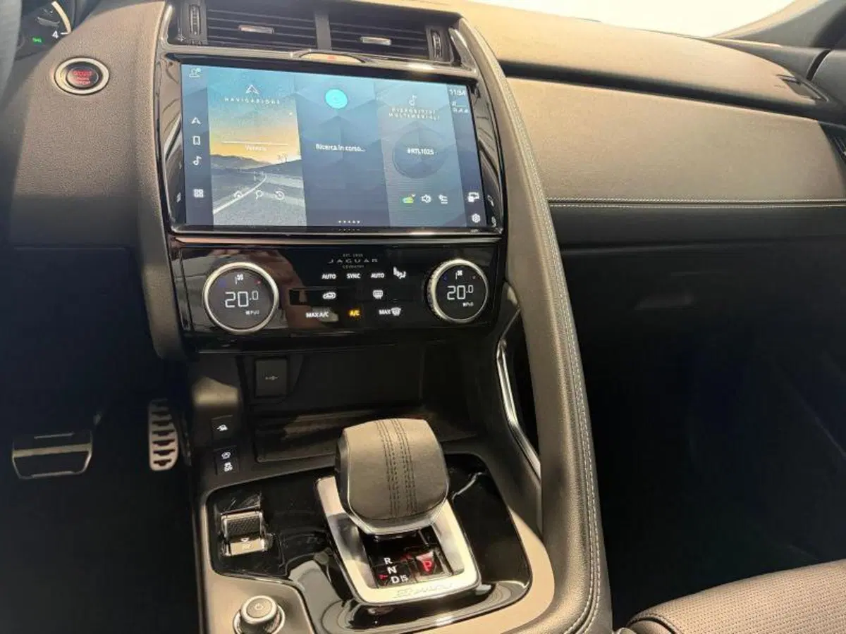 Jaguar E-Pace usata a Venezia (13)