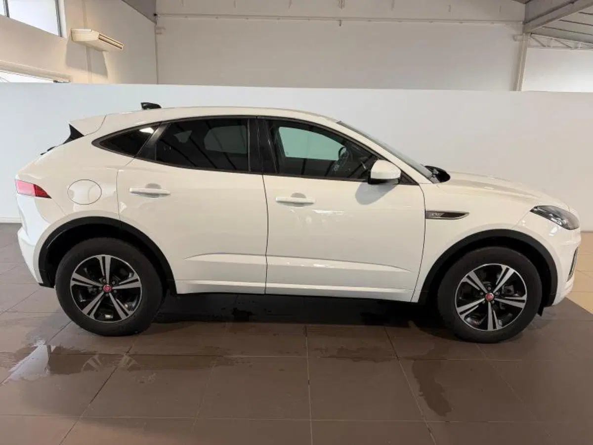 Jaguar E-Pace usata a Venezia (18)