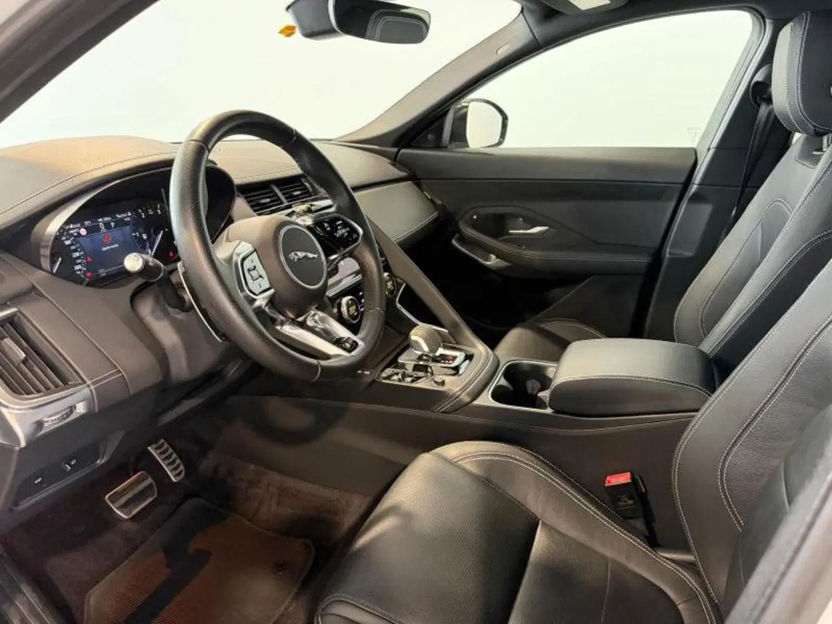 Jaguar E-Pace usata a Venezia (4)