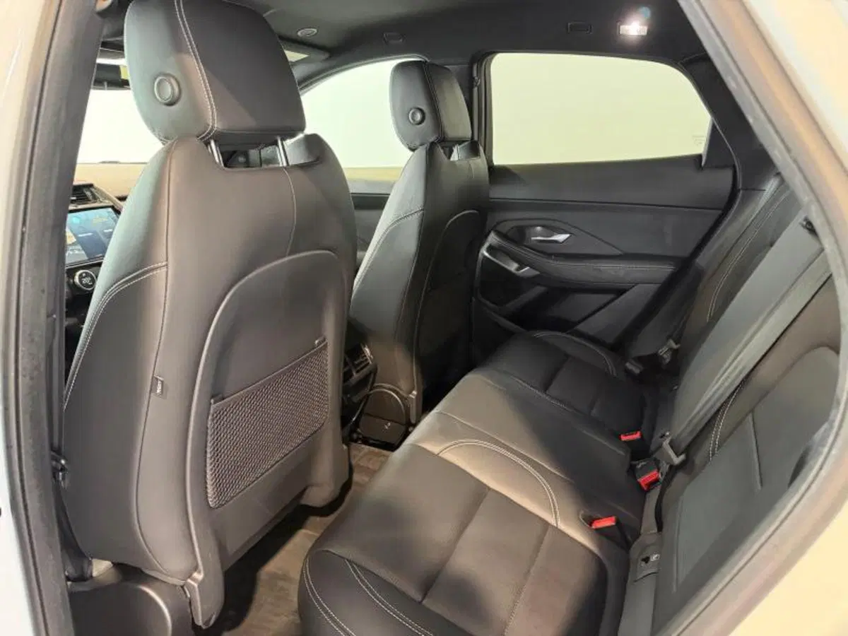 Jaguar E-Pace usata a Venezia (5)