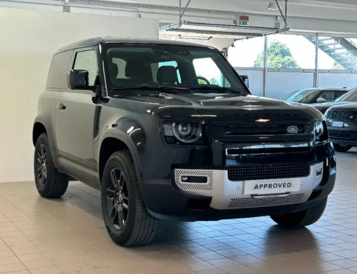 Land Rover Defender usata a Venezia (10)