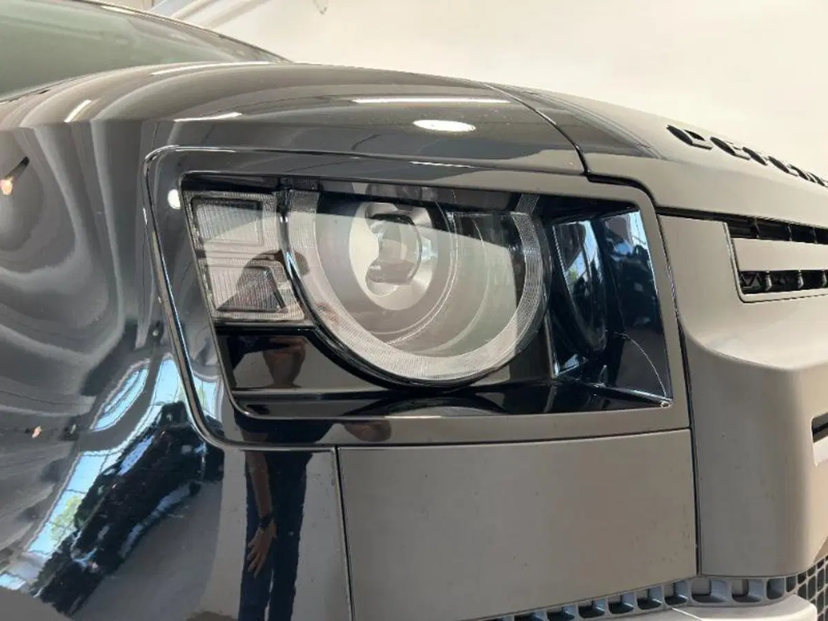 Land Rover Defender usata a Venezia (9)