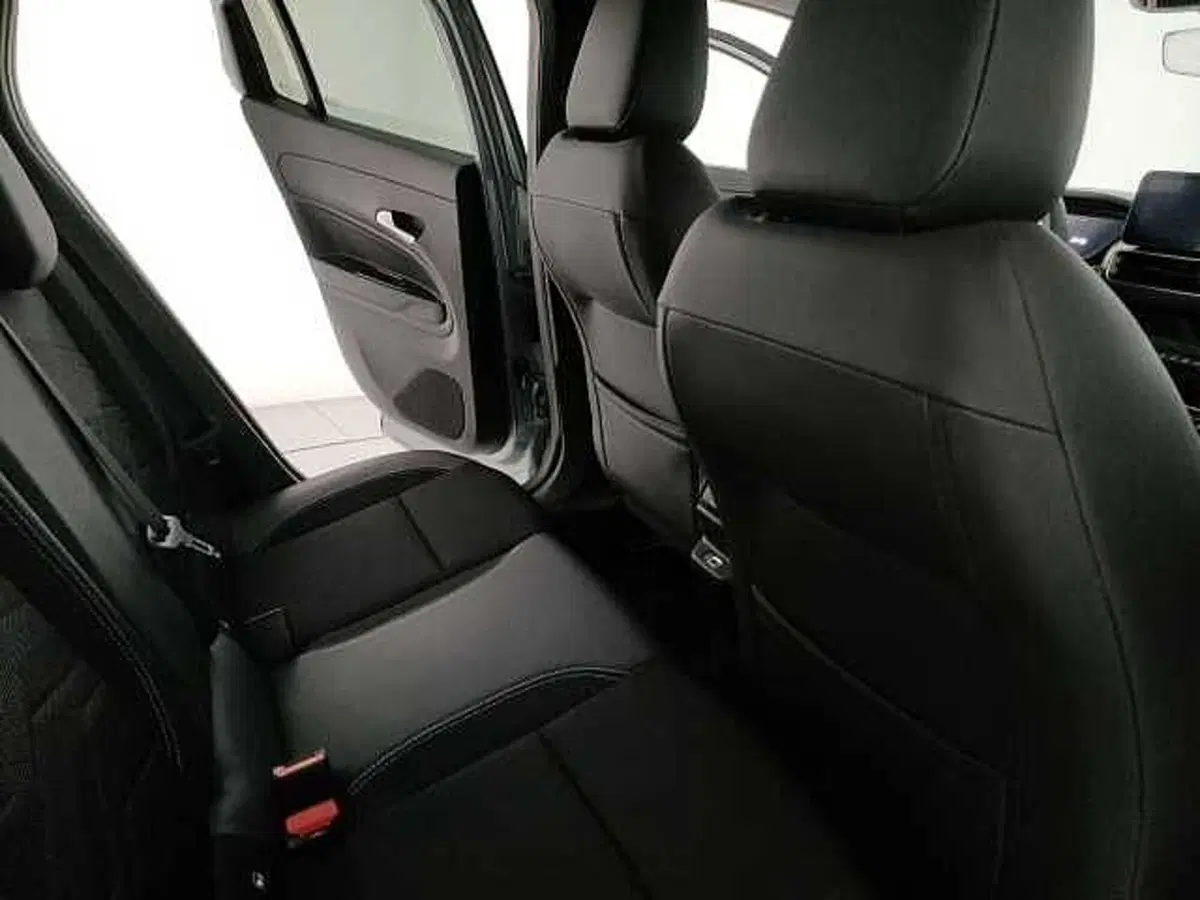Jeep Avenger usata a Caserta (11)