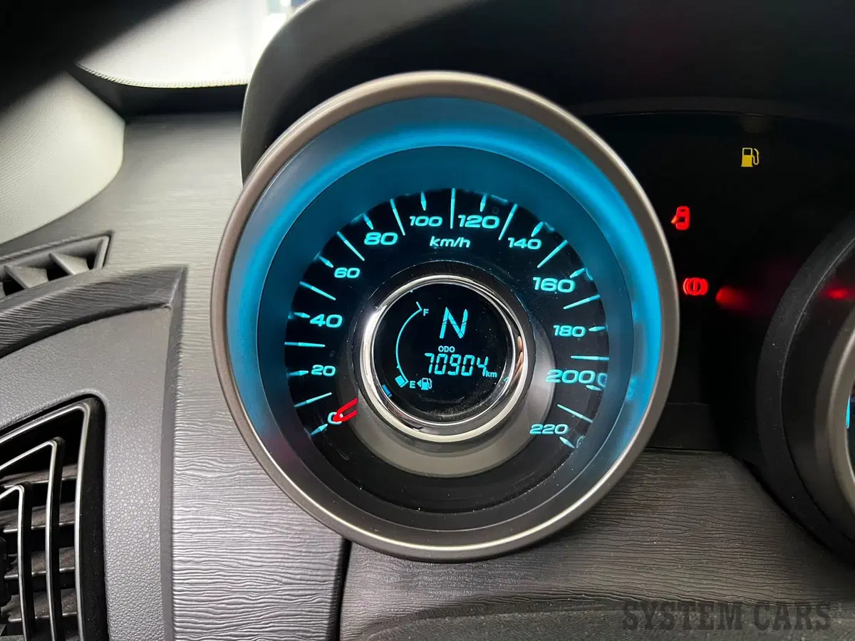 Mahindra XUV500 usata a Monza e Brianza (15)