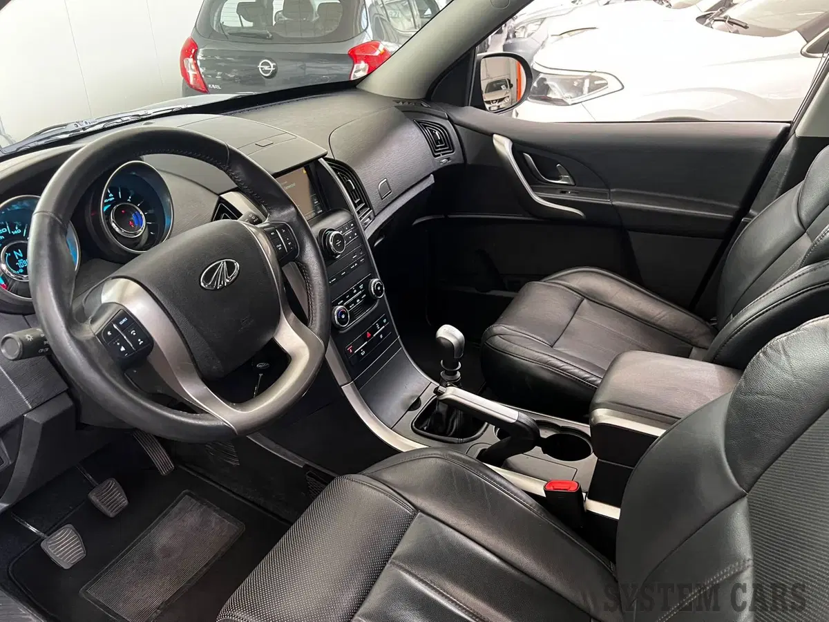 Mahindra XUV500 usata a Monza e Brianza (7)
