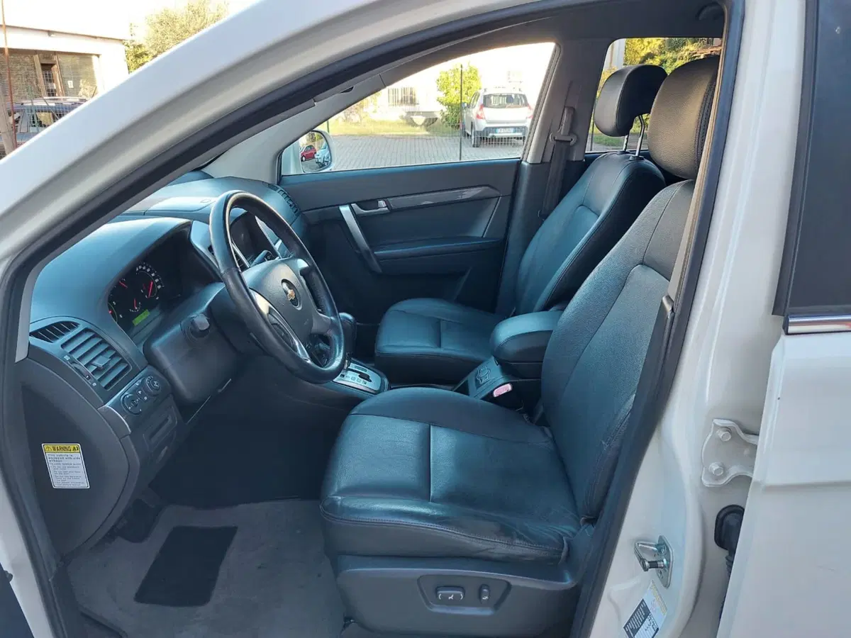 Chevrolet Captiva usata a Pavia (3)