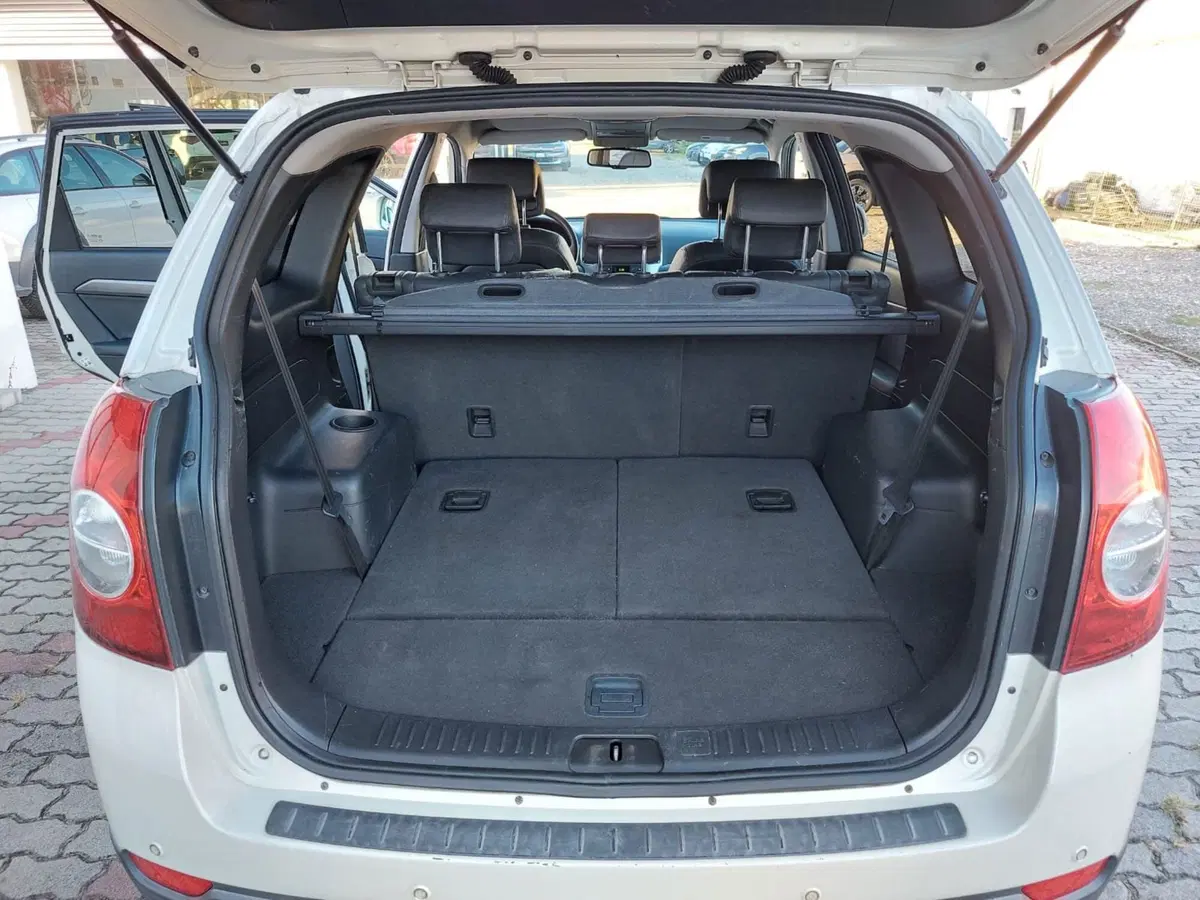 Chevrolet Captiva usata a Pavia (7)