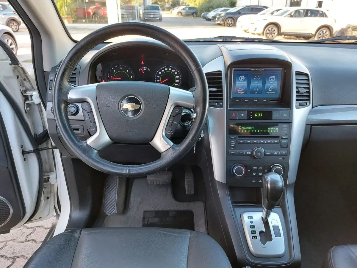 Chevrolet Captiva usata a Pavia (8)