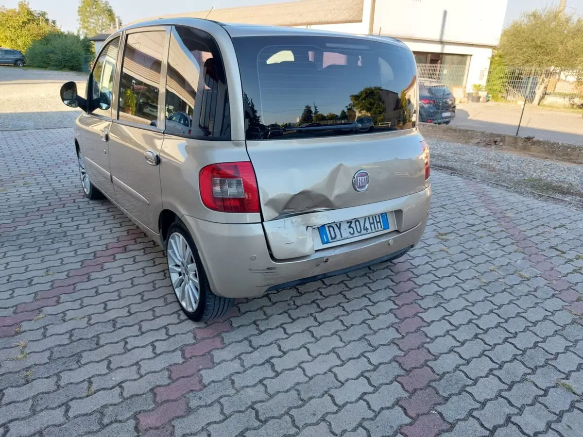 Fiat Multipla usata a Pavia (12)