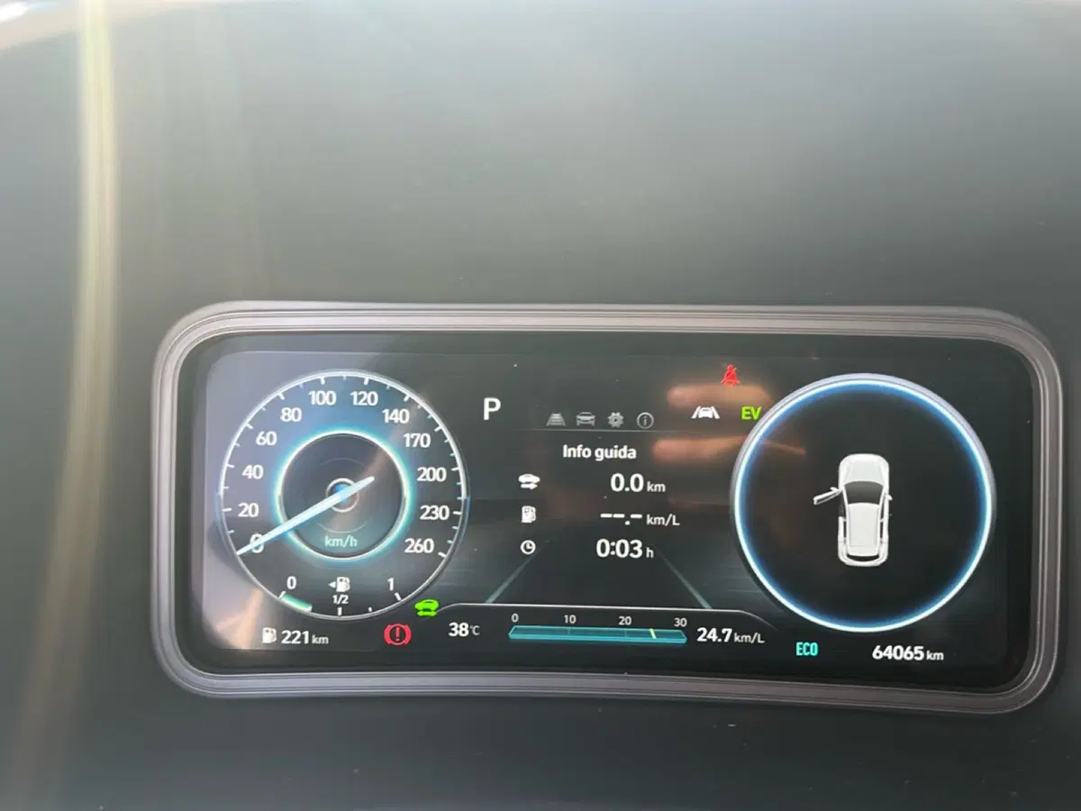 Hyundai Kona usata a Latina (15)