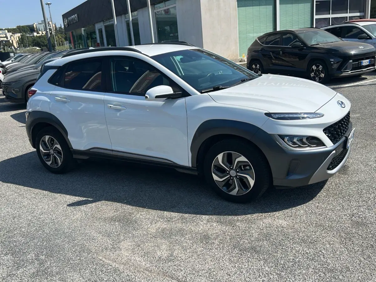 Hyundai Kona usata a Latina (6)