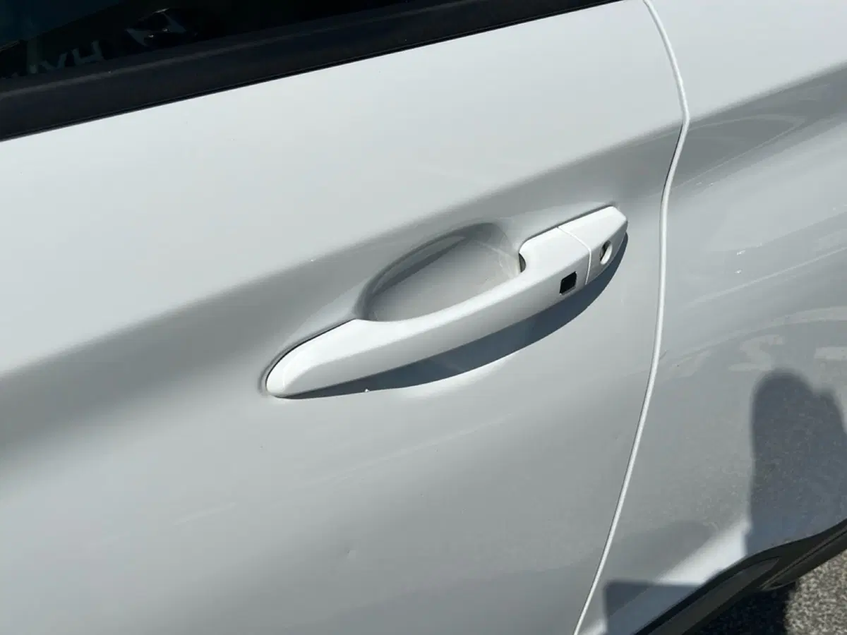Hyundai Kona usata a Latina (9)