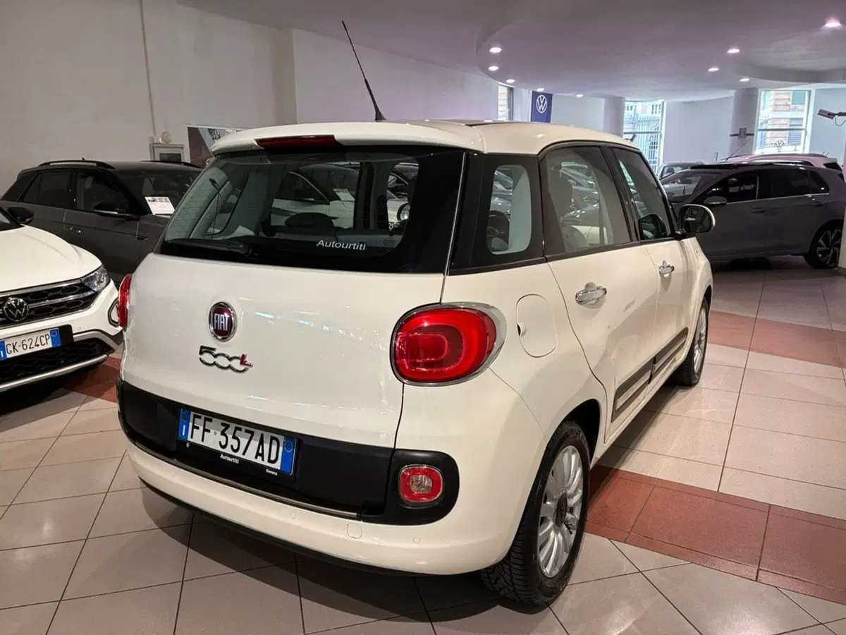 Fiat 500L usata a Genova (14)