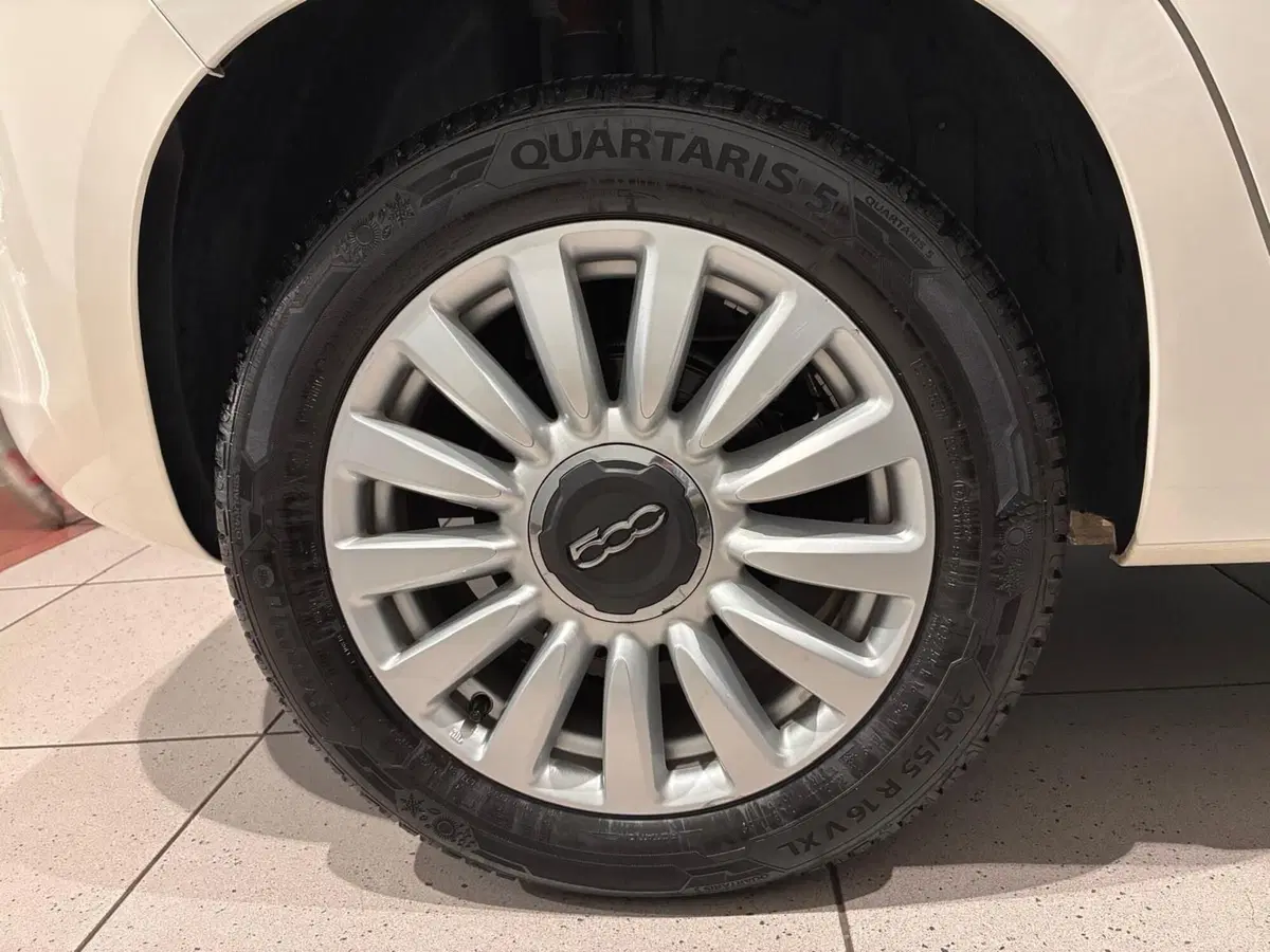 Fiat 500L usata a Genova (8)