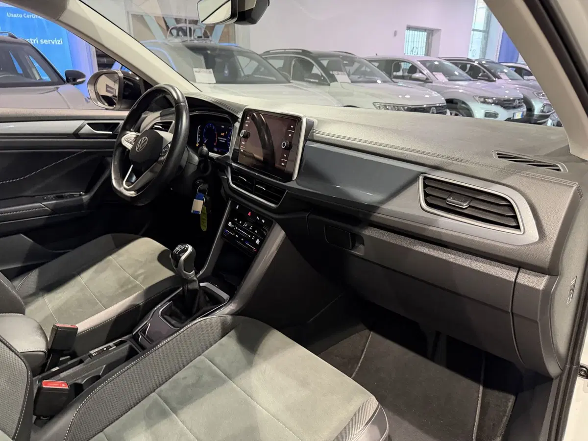 Volkswagen T-Roc usata a Genova (10)