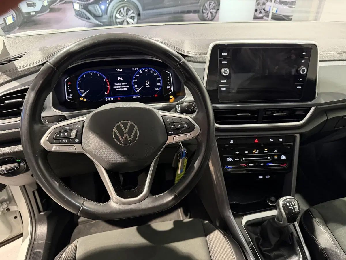 Volkswagen T-Roc usata a Genova (11)