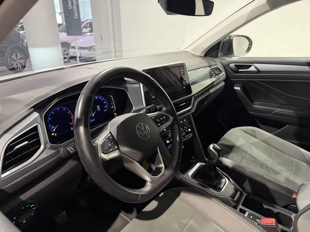 Volkswagen T-Roc usata a Genova (9)