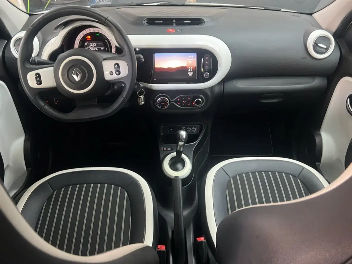 Renault Twingo usata a Roma (11)
