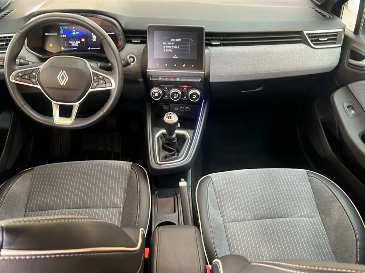 Renault Clio usata a Roma (11)