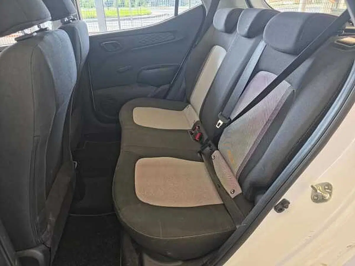 Hyundai i10 usata a Firenze (16)