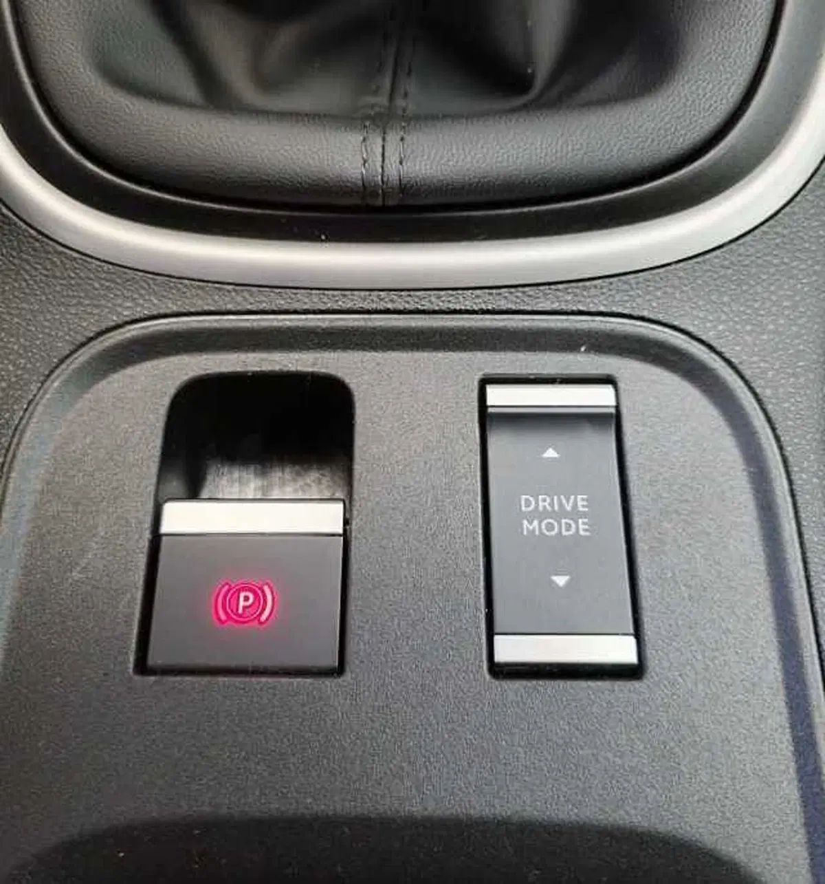 Jeep Avenger usata a Firenze (16)