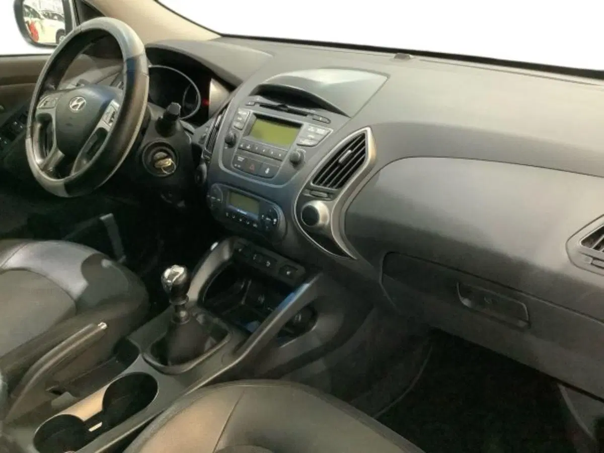 Hyundai ix35 usata a Catania (9)