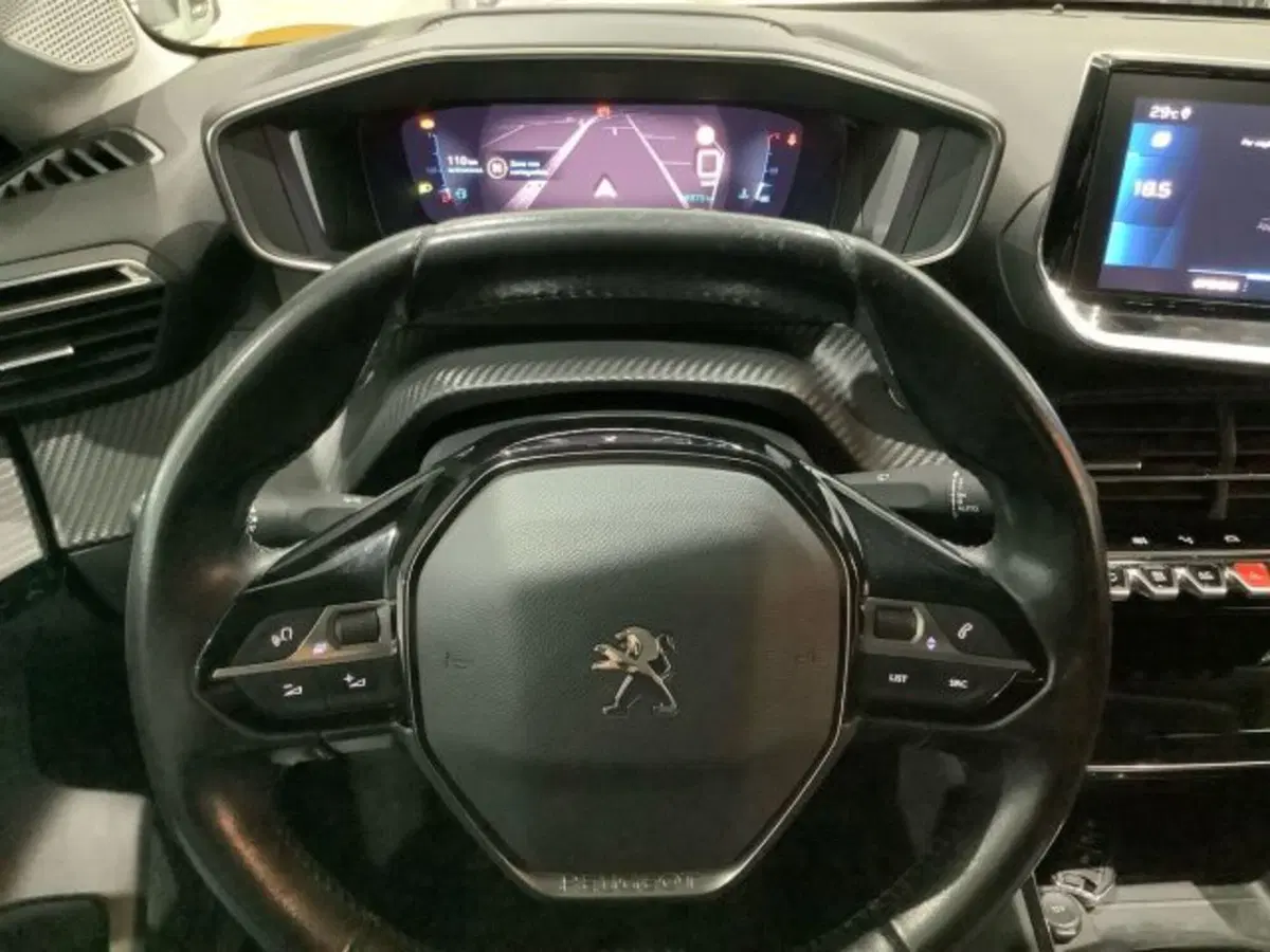 Peugeot 208 usata a Catania (19)