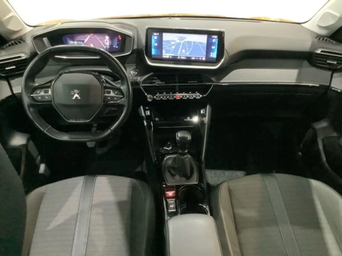 Peugeot 208 usata a Catania (7)
