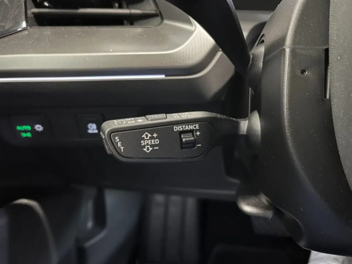 Audi Q4 Sportback nuova a Treviso (8)