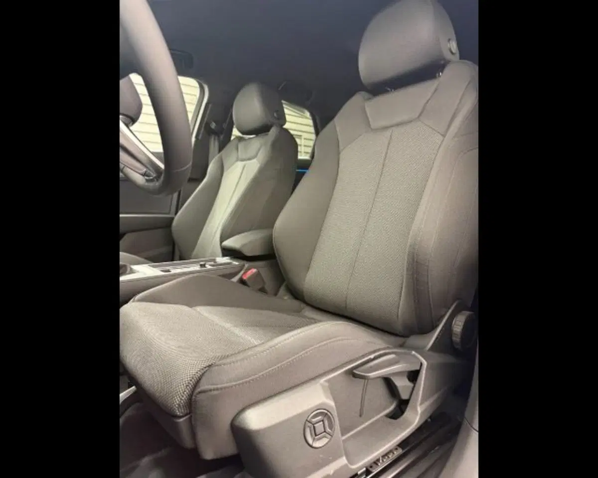 Audi Q3 Sportback nuova a Treviso (8)
