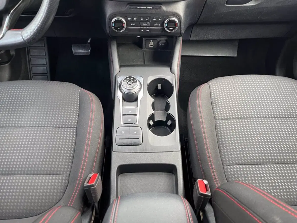 Ford Kuga usata a Milano (16)