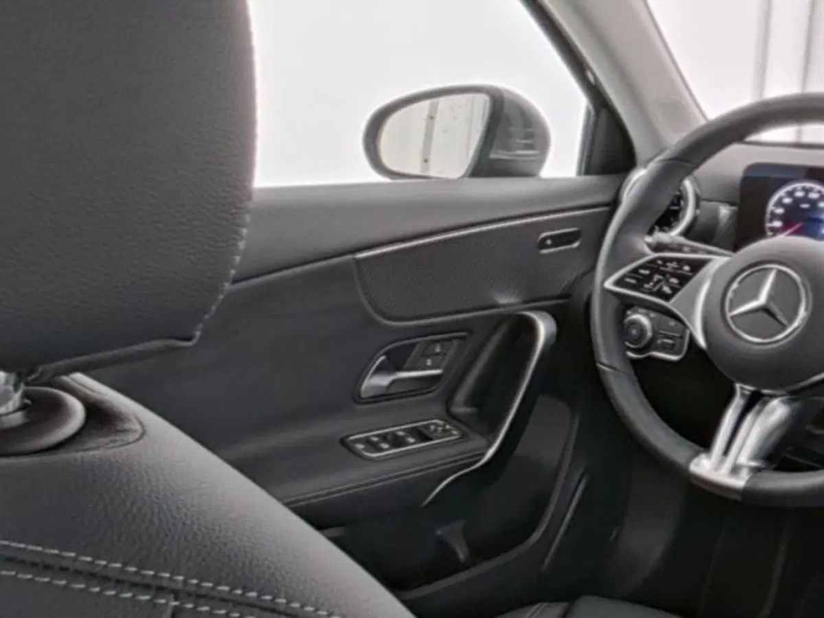 Mercedes-Benz Classe A usata a Milano (6)