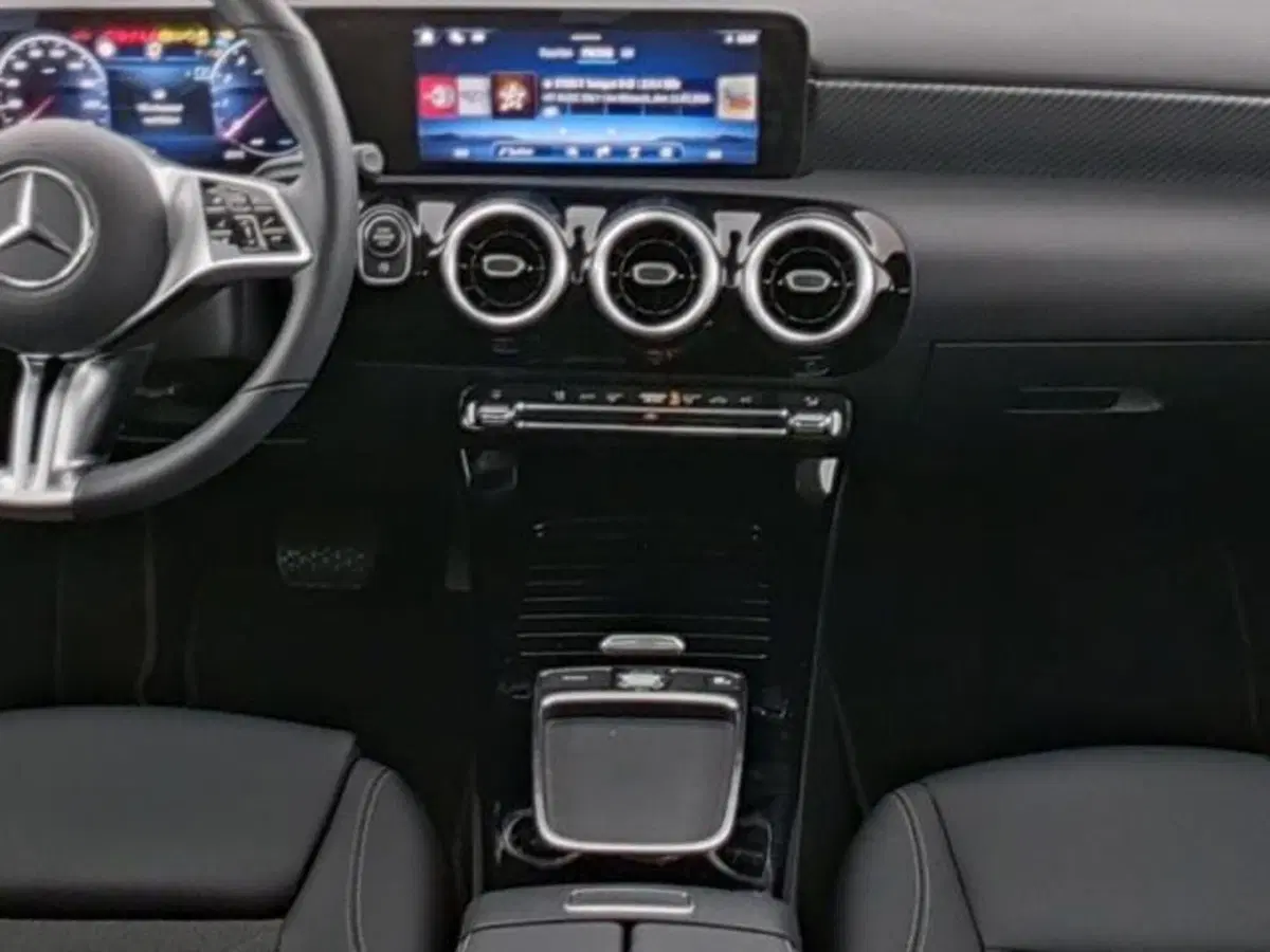 Mercedes-Benz Classe A usata a Milano (8)