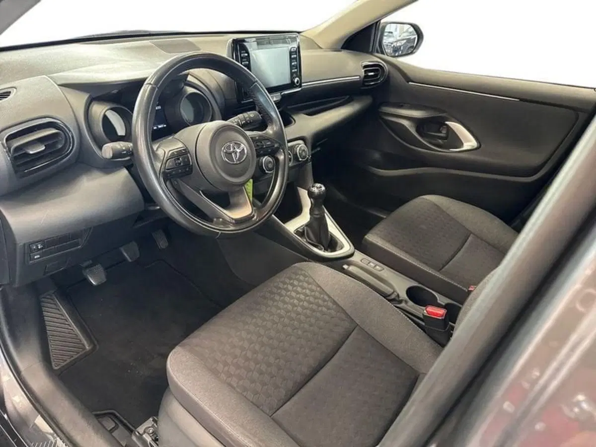 Toyota Yaris usata a Prato (10)