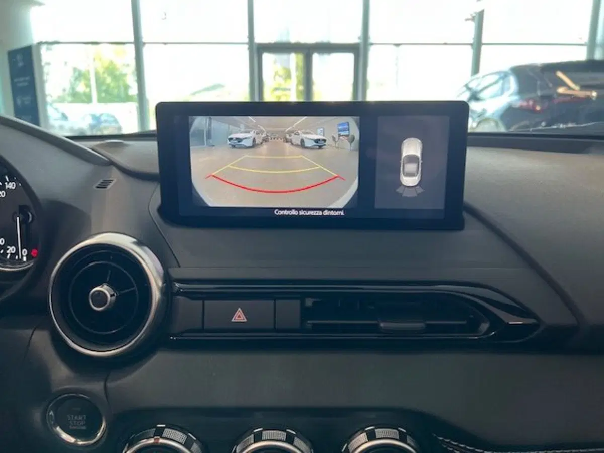 Mazda MX-5 nuova a Cuneo (10)